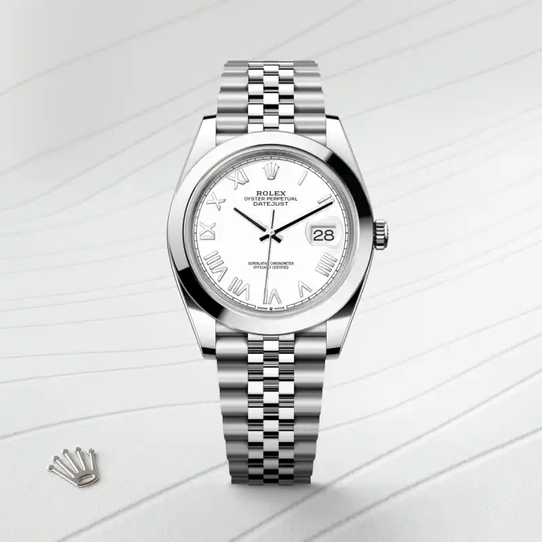 Rolex Datejust 41 in Oystersteel with a White dial, smooth bezel, and Jubilee bracelet - AH Riise