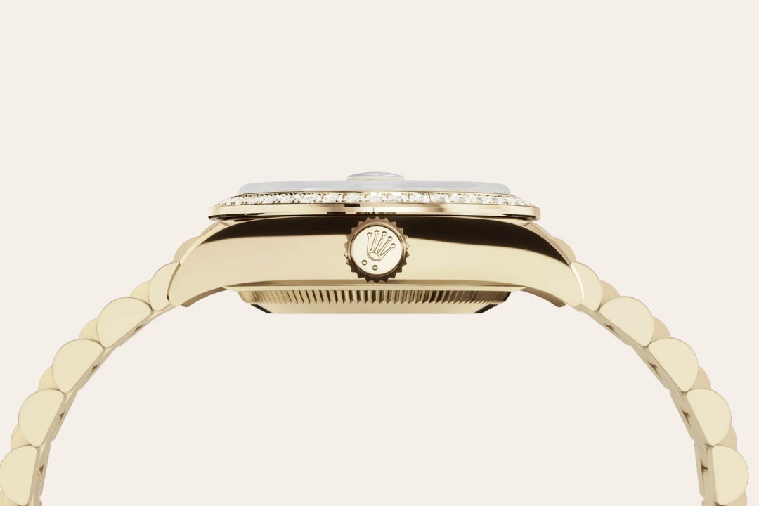 Rolex Lady-Datejust 28 in yellow gold and diamonds, with a Champagne-colour dial, bezel with diamonds, and President bracelet, m279138rbr-0006 - AH Riise