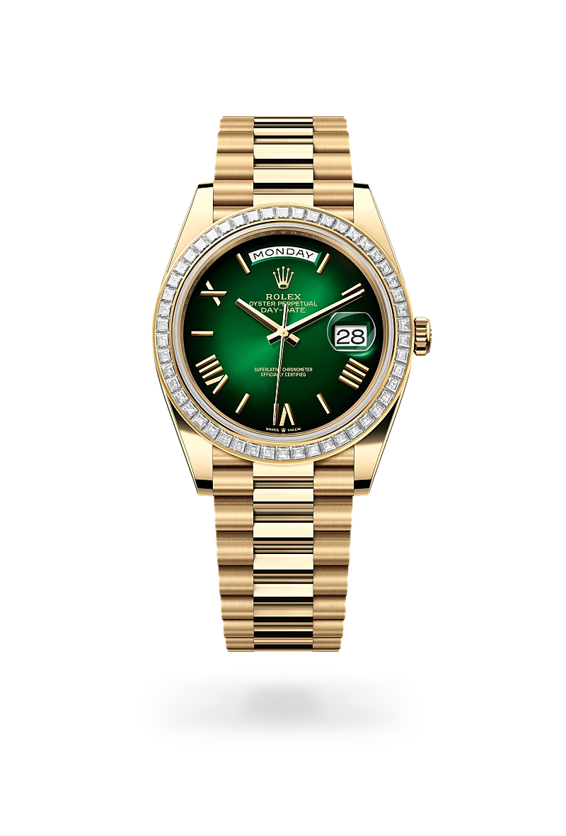 Rolex Day-Date 40 in yellow gold and diamonds, green ombré dial with diamonds, bezel with diamonds, and President bracelet - AH Riise Rolex Day-Date 40 in yellow gold and diamonds, green ombré dial with diamonds, bezel with diamonds, and President bracelet - AH Riise